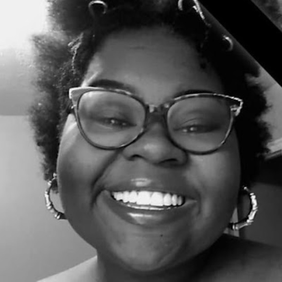 Meet your Posher, Keilani - Picture 1 of 1